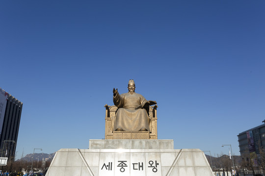 李祹世宗大王雕像