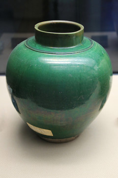 唐代绿釉罐