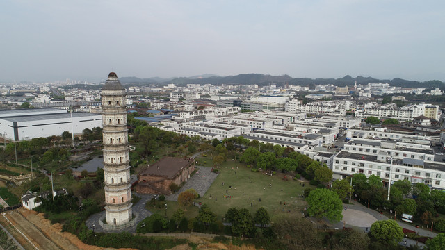 岩寺塔