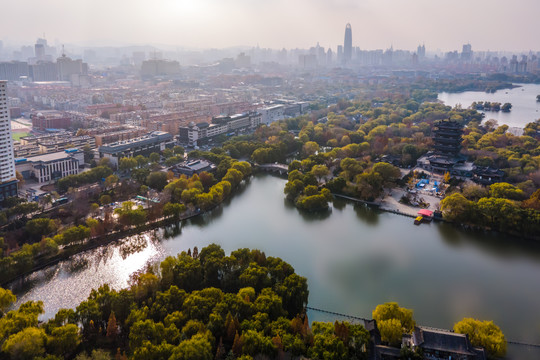 航拍济南大明湖全景