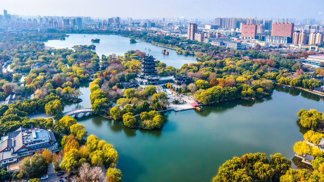 航拍济南大明湖全景