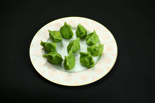 虾仁绿色饺子