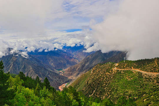 东达山