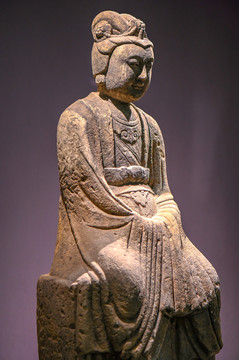 唐代妇人石雕坐像