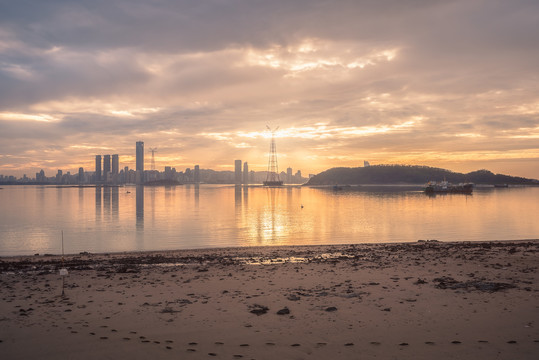 厦门海沧区海边日出景观