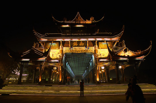 都江堰南桥夜景