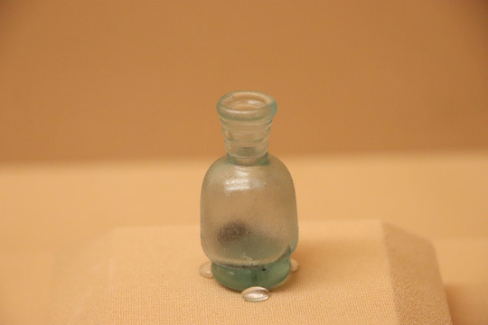 唐代玻璃瓶