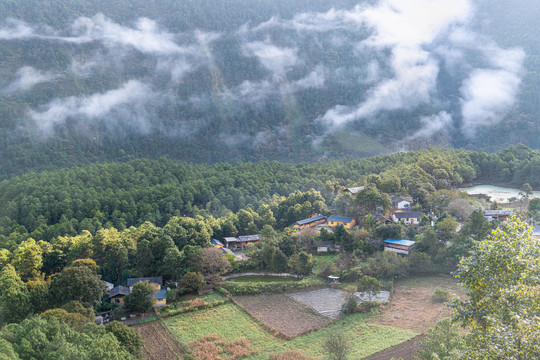 山村