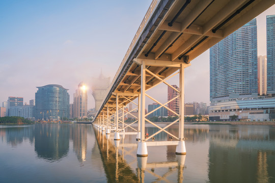 澳门现代建筑和桥梁和滨海风光