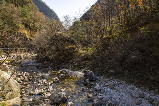 秦岭山秋色