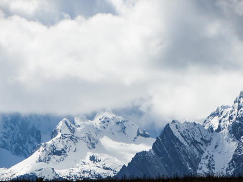 玉龙雪山