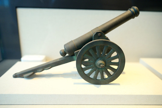 双轮铁炮模型