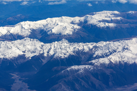 连绵雪山山脉