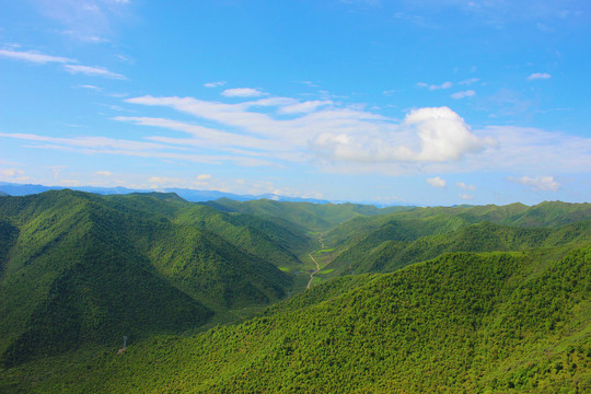 鸟瞰山丘