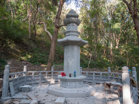 杭州凤凰山圣果寺复建工地