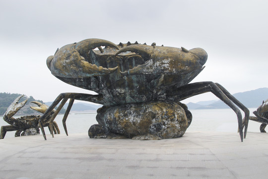 海蟹雕塑