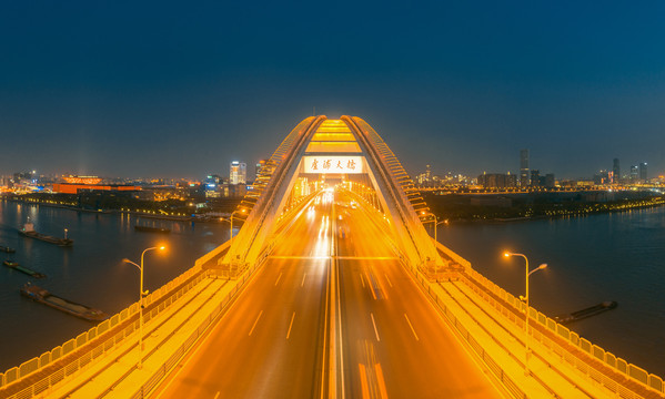 上海卢浦大桥夜景