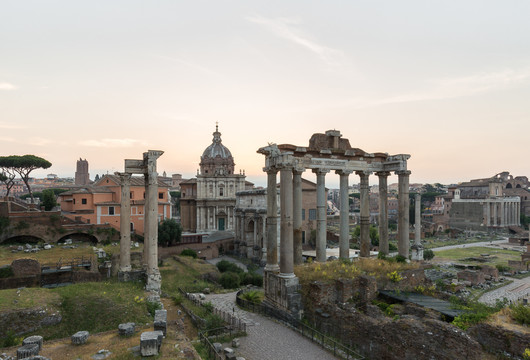 古罗马广场废墟清晨无人时的景观