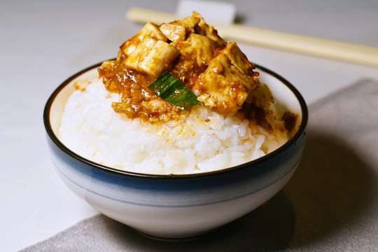 麻婆豆腐拌饭