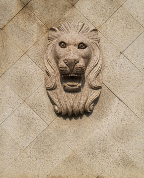 狮子头像雕塑