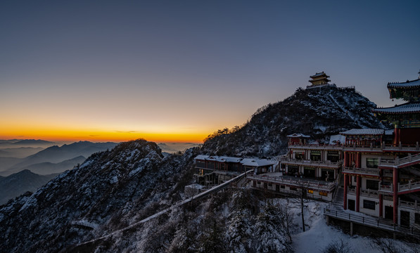 老君山雪景