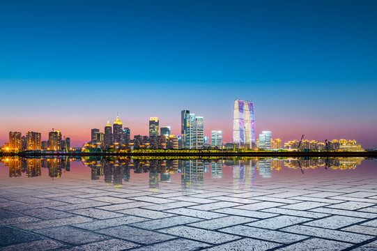 苏州东方之门夜景