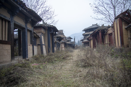 破败的宝鸡钓鱼台影视基地