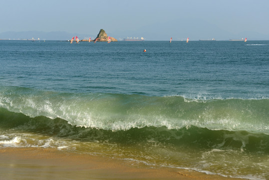 深圳大梅沙海岸海浪