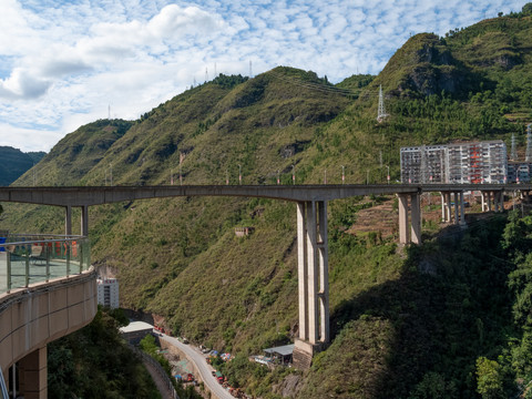 重庆巫山龙潭沟大桥