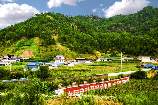 山村远山