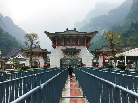 天门山检票口