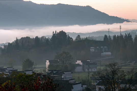 卢村晨曦