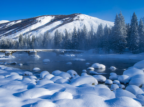 喀纳斯雪景