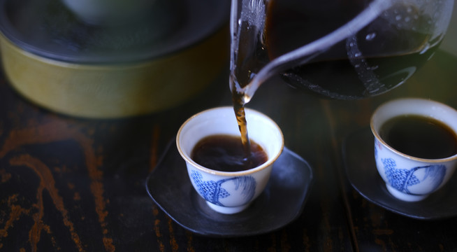 茶艺师泡茶