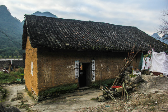 贵州生土民居