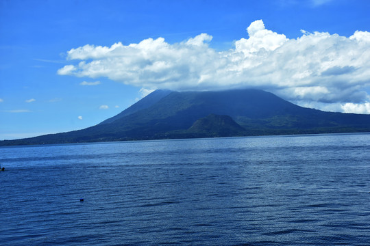 阿提特兰湖风景