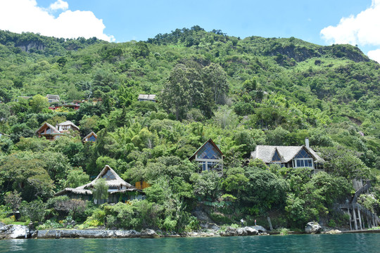 阿提特兰湖风景