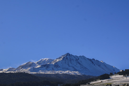 涅瓦多德托卢卡火山全景