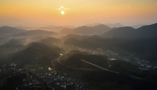 乡村风景日出俯瞰