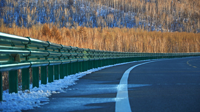 公路護欄