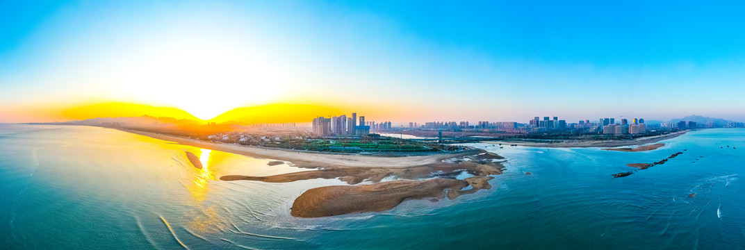 青岛胶南海边全景