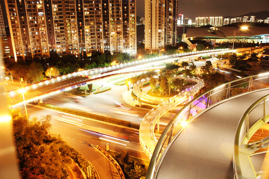 厦门山海步道的夜间风景