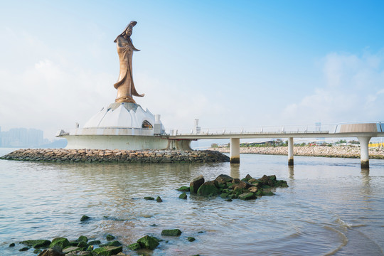 澳门现代建筑和桥梁和滨海风光