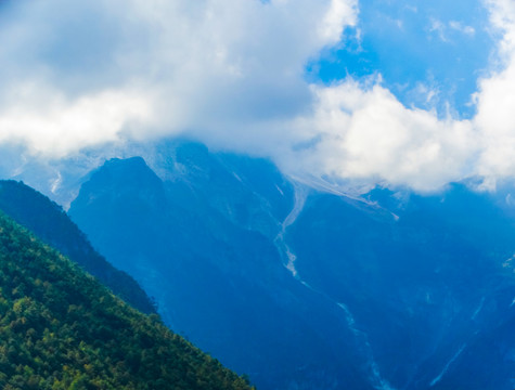 云雾山峰