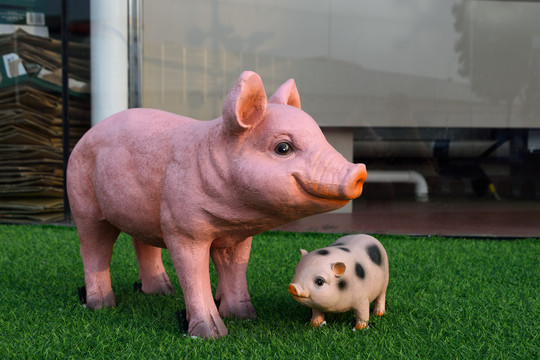猪雕塑