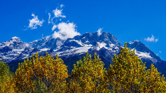 玉龙雪山