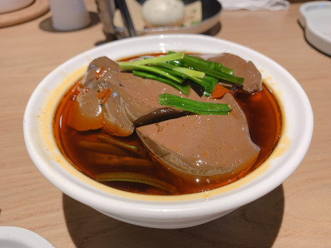 麻辣鸭血