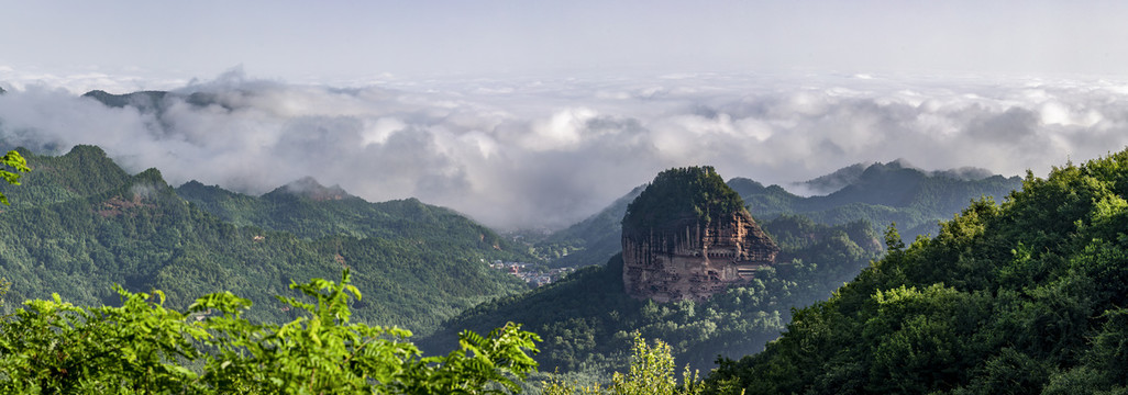 麦积山云海