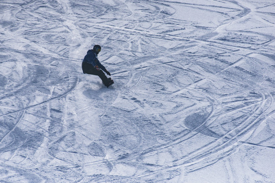 滑雪运动