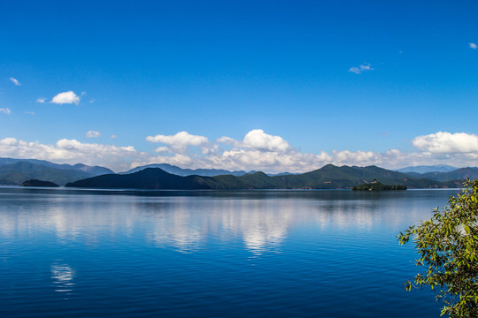 泸沽湖